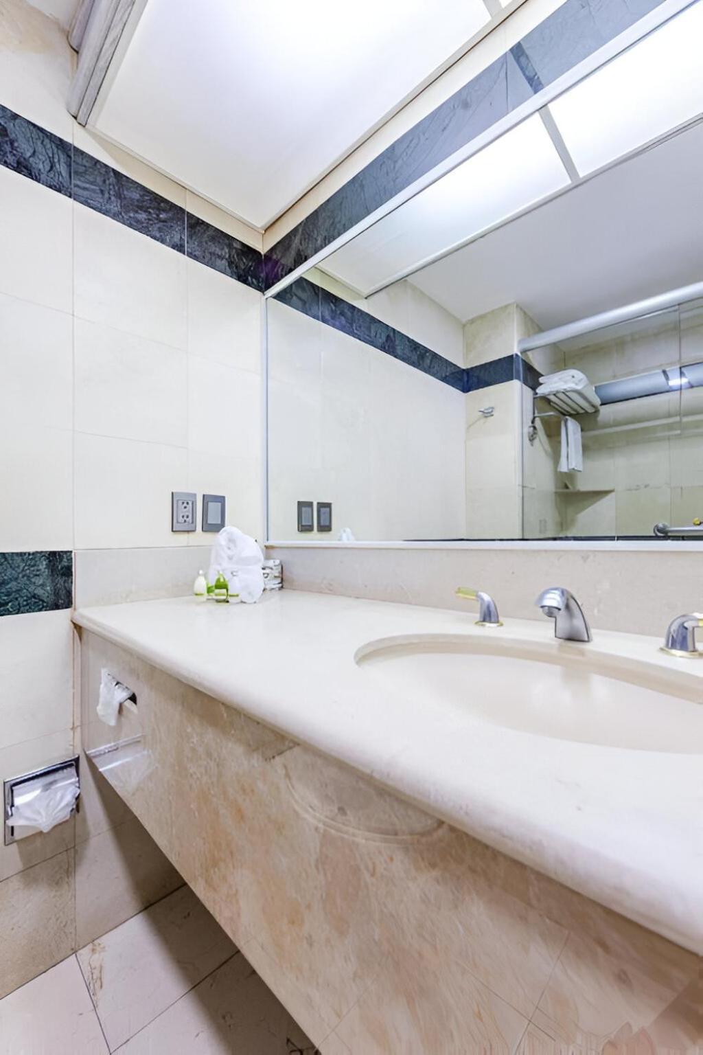 Suites Del Angel Мехико Экстерьер фото