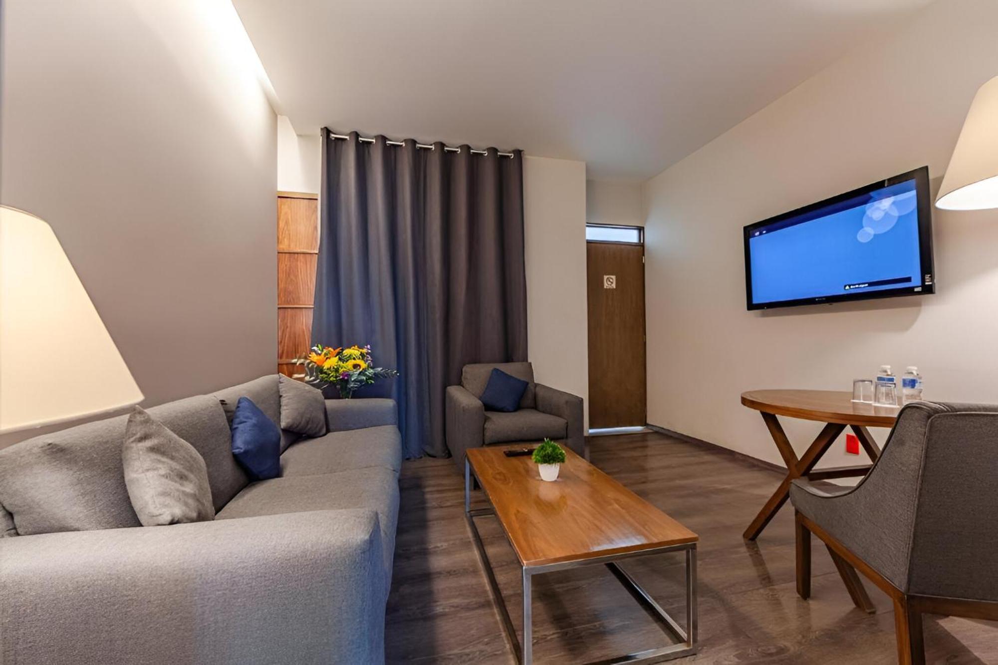 Suites Del Angel Мехико Экстерьер фото