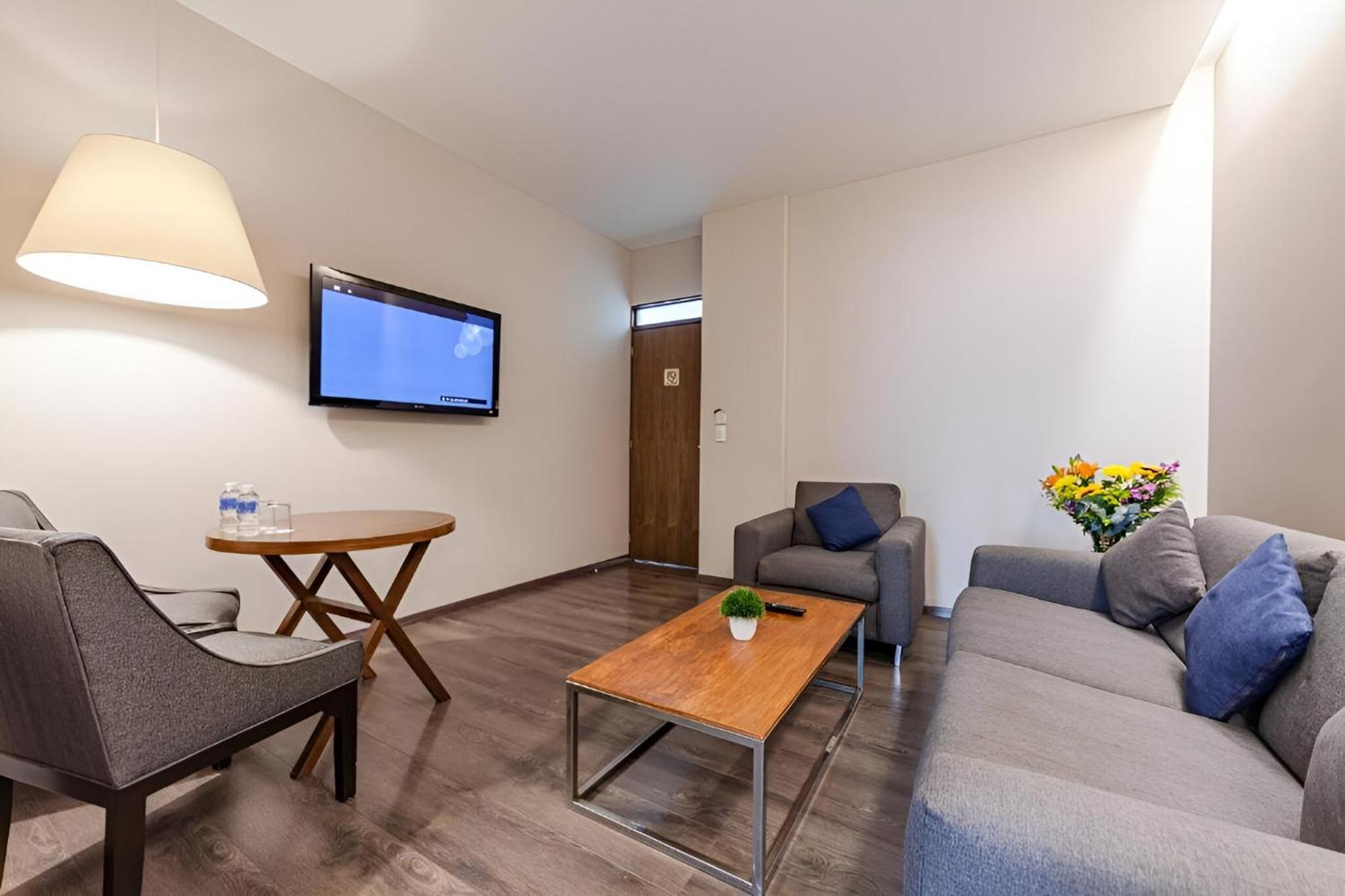 Suites Del Angel Мехико Экстерьер фото